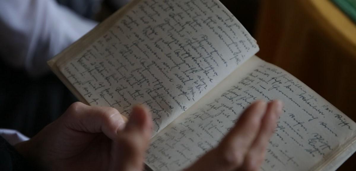Buch mit Altertühmlicher schrift