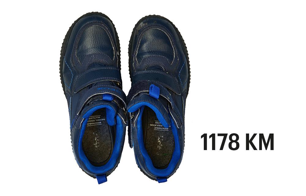 Blaue Klettschuhe, 1178 Kilometer Fluchtroute