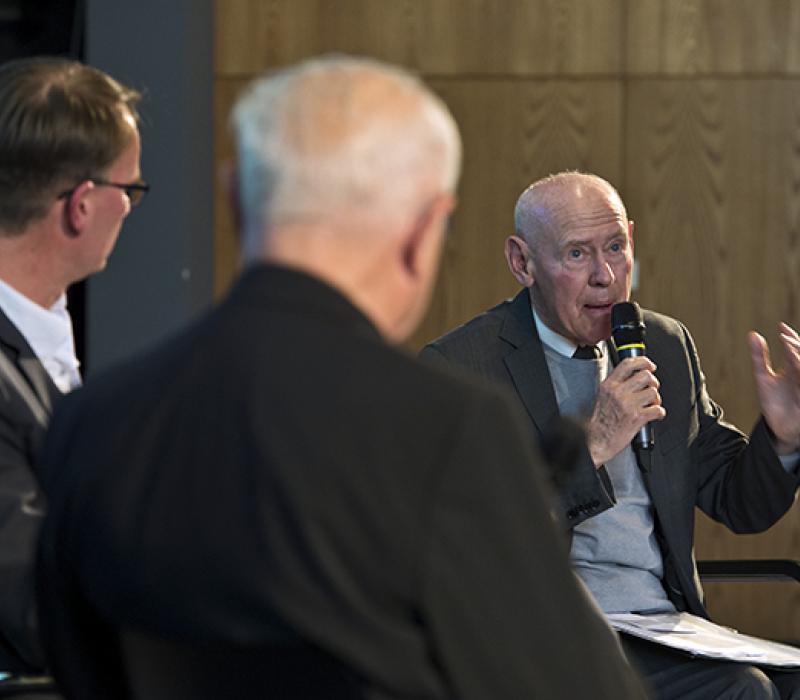 Podiumsdiskusion