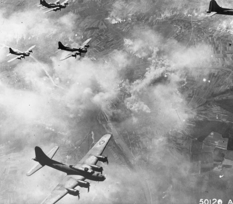 Swinemünde – Flüchtlinge im Bombenkrieg
