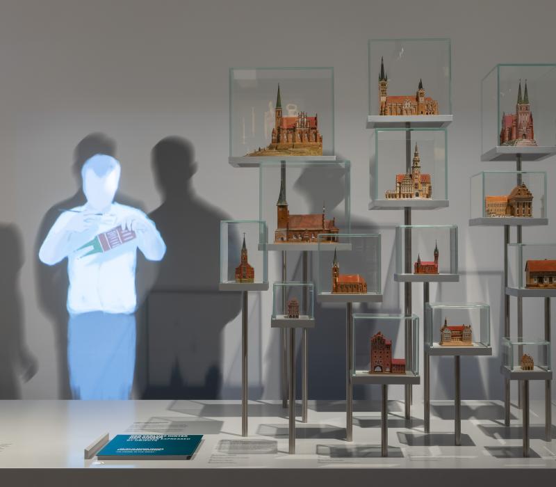 Flucht und Vertreibung – Was hat das mit mir zu tun? Flucht und Vertreibung – Was hat das mit mir zu tun?