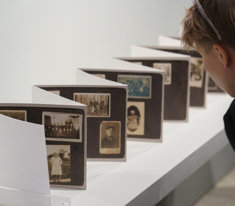 Insights into the special exhibition “OSTGEBIETE / ZIEMIE ZACHODNIE. German-Polish Perspectives”