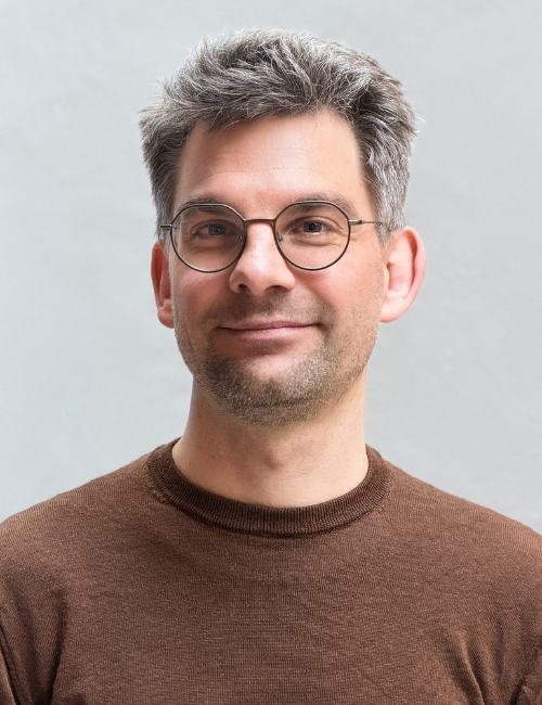 Dr. Daniel Hadwiger